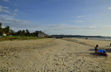 01 Mobor-Beach_and_Cavelossim-Beach,_Goa_DSC6511_b_H600